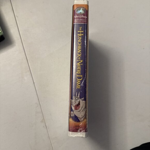 The Hunchback of Notre Dame-SEALED- (VHS, 1997) Walt Disney Masterpiece vhs tape - Picture 3 of 7